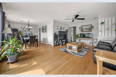 952 W Grant Drive, Des Plaines, IL 60016 - Photo 3