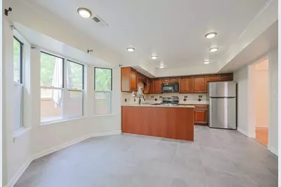 20 Sarahs Grove Lane, Schaumburg, IL 60193 - Photo 9