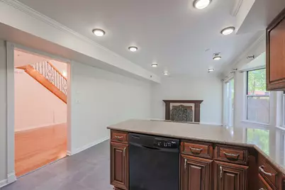 20 Sarahs Grove Lane, Schaumburg, IL 60193 - Photo 13