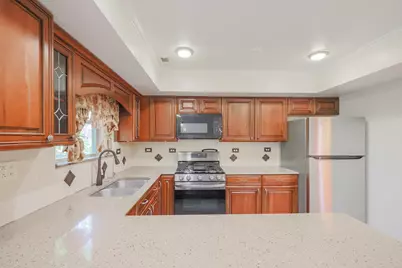 20 Sarahs Grove Lane, Schaumburg, IL 60193 - Photo 11