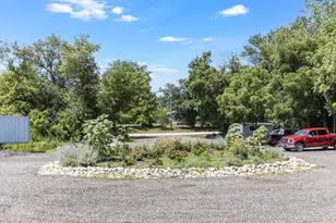 708 S Rose Farm Rd, Woodstock, IL 60098 - Photo 9