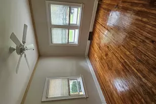 518 Robert Ave, Rockford, IL 61107 - Photo 5