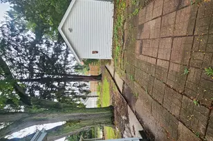 518 Robert Ave, Rockford, IL 61107 - Photo 17