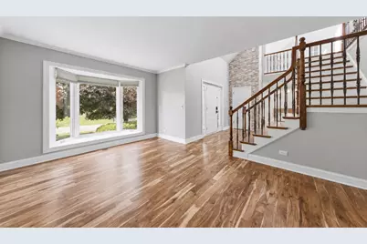 10S381 Jamie Lane, Willowbrook, IL 60527 - Photo 5