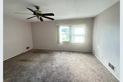 700 Butterfield Drive, Algonquin, IL 60102 - Photo 9