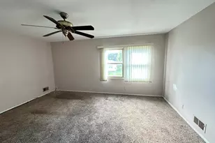700 Butterfield Dr, Algonquin, IL 60102 - Photo 9