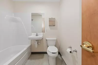 323 S 5th Street, Dekalb, IL 60115 - Photo 19