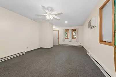 323 S 5th Street, Dekalb, IL 60115 - Photo 15