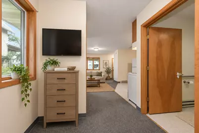 323 S 5th Street, Dekalb, IL 60115 - Photo 9
