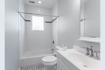 7930 W Grand Avenue #3W, Elmwood Park, IL 60707 - Photo 13