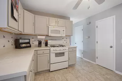 1320 Jenna Drive #B, South Elgin, IL 60177 - Photo 11