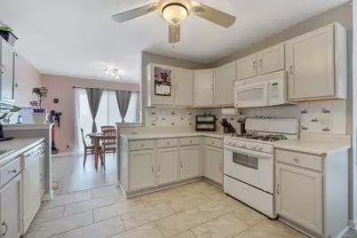 1320 Jenna Drive #B, South Elgin, IL 60177 - Photo 9