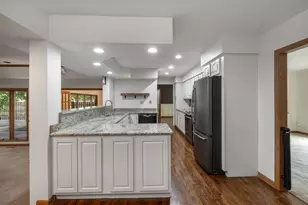 749 N Sharon Dr, Woodstock, IL 60098 - Photo 7