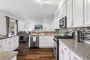 449 S Orchard Dr, Bolingbrook, IL 60440 - Photo 17