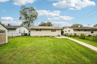921 N Jackson Street, Waukegan, IL 60085 - Photo 15