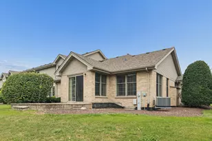 9131 Newcastle Ct, Tinley Park, IL 60487 - Photo 23