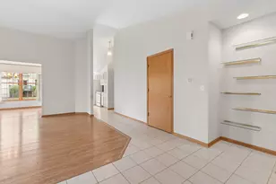 9131 Newcastle Ct, Tinley Park, IL 60487 - Photo 7