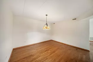 13950 E Leamington Dr, Crestwood, IL 60418 - Photo 3