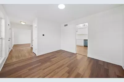 616 Bayfield Drive, Dekalb, IL 60115 - Photo 17