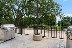 5445 N Sheridan Rd, Chicago, IL 60640 - Photo 15