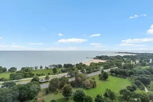 5445 N Sheridan Rd, Chicago, IL 60640 - Photo 13