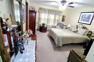 [Address not provided], Gurnee, IL 60031 - Photo 11