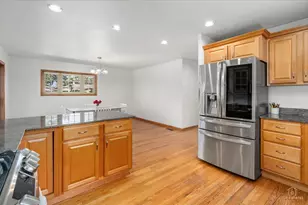 8000 W Lake St, Niles, IL 60714 - Photo 17