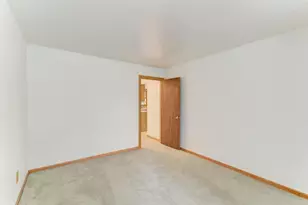 1102 Country Dr, Shorewood, IL 60404 - Photo 17