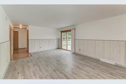 1102 Country Drive, Shorewood, IL 60404 - Photo 19