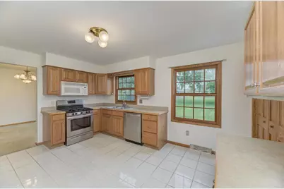1102 Country Drive, Shorewood, IL 60404 - Photo 9
