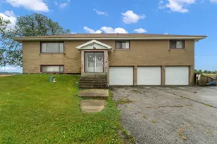 1257 E Exchange St, Crete, IL 60417 - Photo 1