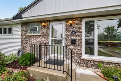 1301 S 2nd Avenue, Des Plaines, IL 60018 - Photo 3