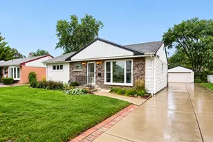 1301 S 2nd Ave, Des Plaines, IL 60018 - Photo 1