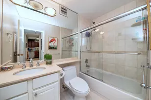 33 W Delaware Pl, Chicago, IL 60610 - Photo 11