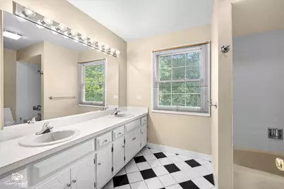 340 Rebecca Road, Joliet, IL 60435 - Photo 25