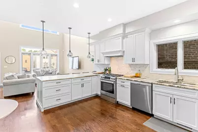 2913 S Lowe Avenue, Chicago, IL 60616 - Photo 13