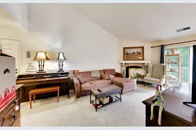 625 Edinburgh Lane, Prospect Heights, IL 60070 - Photo 5