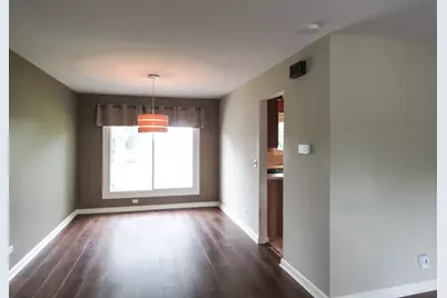 1800 N Newport Road, Hoffman Estates, IL 60169 - Photo 5