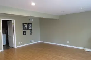 1800 N Newport Rd, Hoffman Estates, IL 60169 - Photo 11