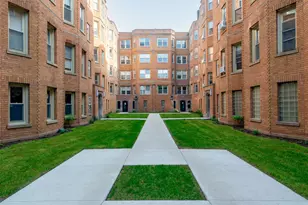 1347 W Estes Ave, Chicago, IL 60626 - Photo 1