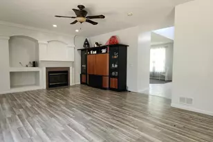 4 Claridge Ct, Bolingbrook, IL 60440 - Photo 11