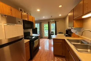215 Brett Cir, Wauconda, IL 60084 - Photo 5