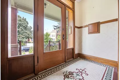 1639 W Rascher Avenue, Chicago, IL 60640 - Photo 3