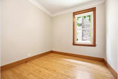1639 W Rascher Avenue, Chicago, IL 60640 - Photo 13