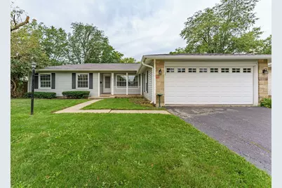 212 Wellington Avenue, Elk Grove Village, IL 60007 - Photo 1