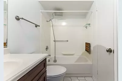 212 Wellington Avenue, Elk Grove Village, IL 60007 - Photo 19