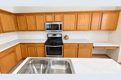 1566 Benzie Circle, Romeoville, IL 60446 - Photo 11