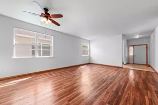 1566 Benzie Cir, Romeoville, IL 60446 - Photo 7