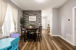 82 Isa Ave, Chicago Heights, IL 60411 - Photo 9