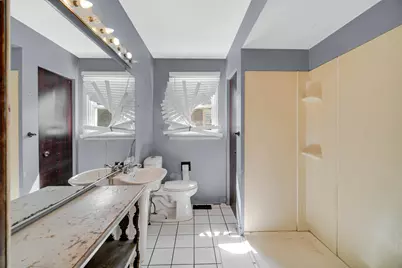 223 S Randall Road, Aurora, IL 60506 - Photo 13